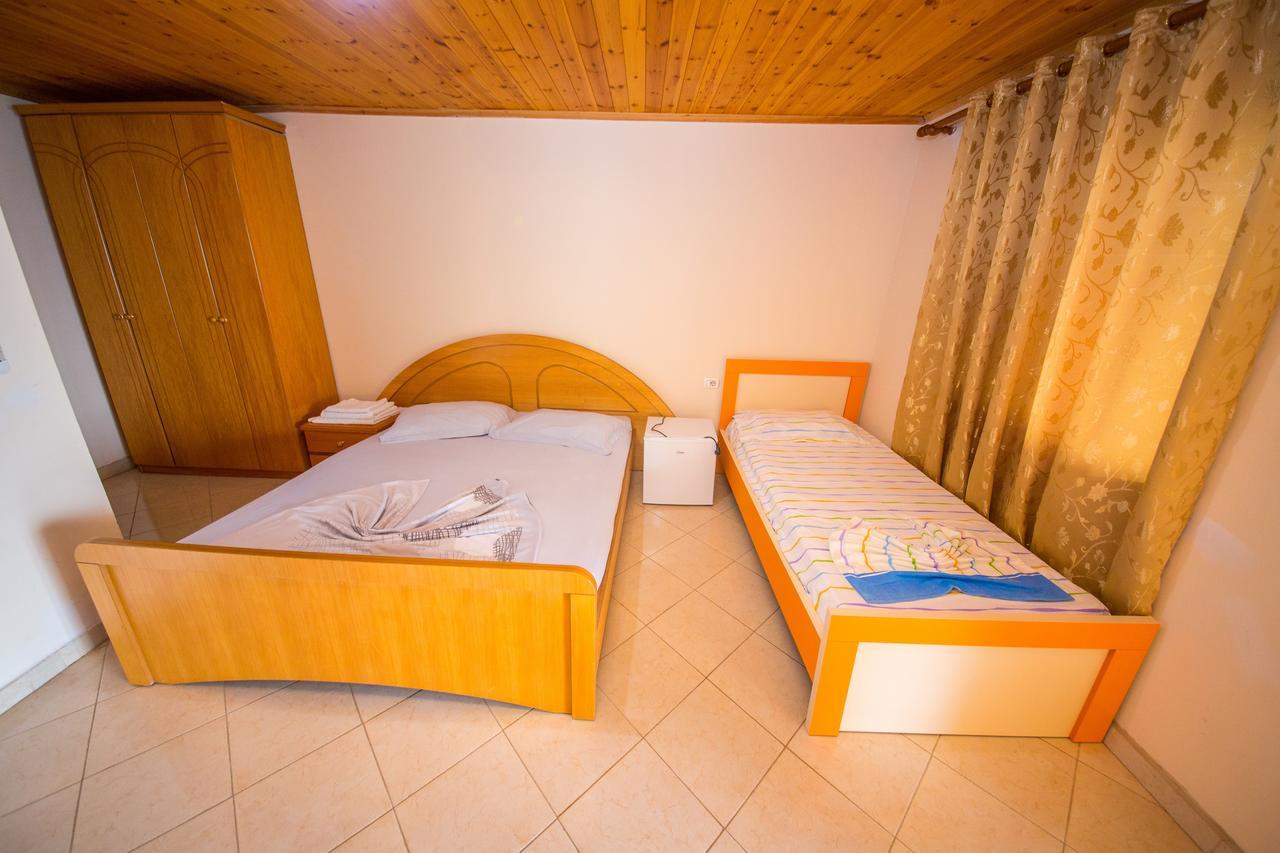 Isi Rooms Vlorë Buitenkant foto